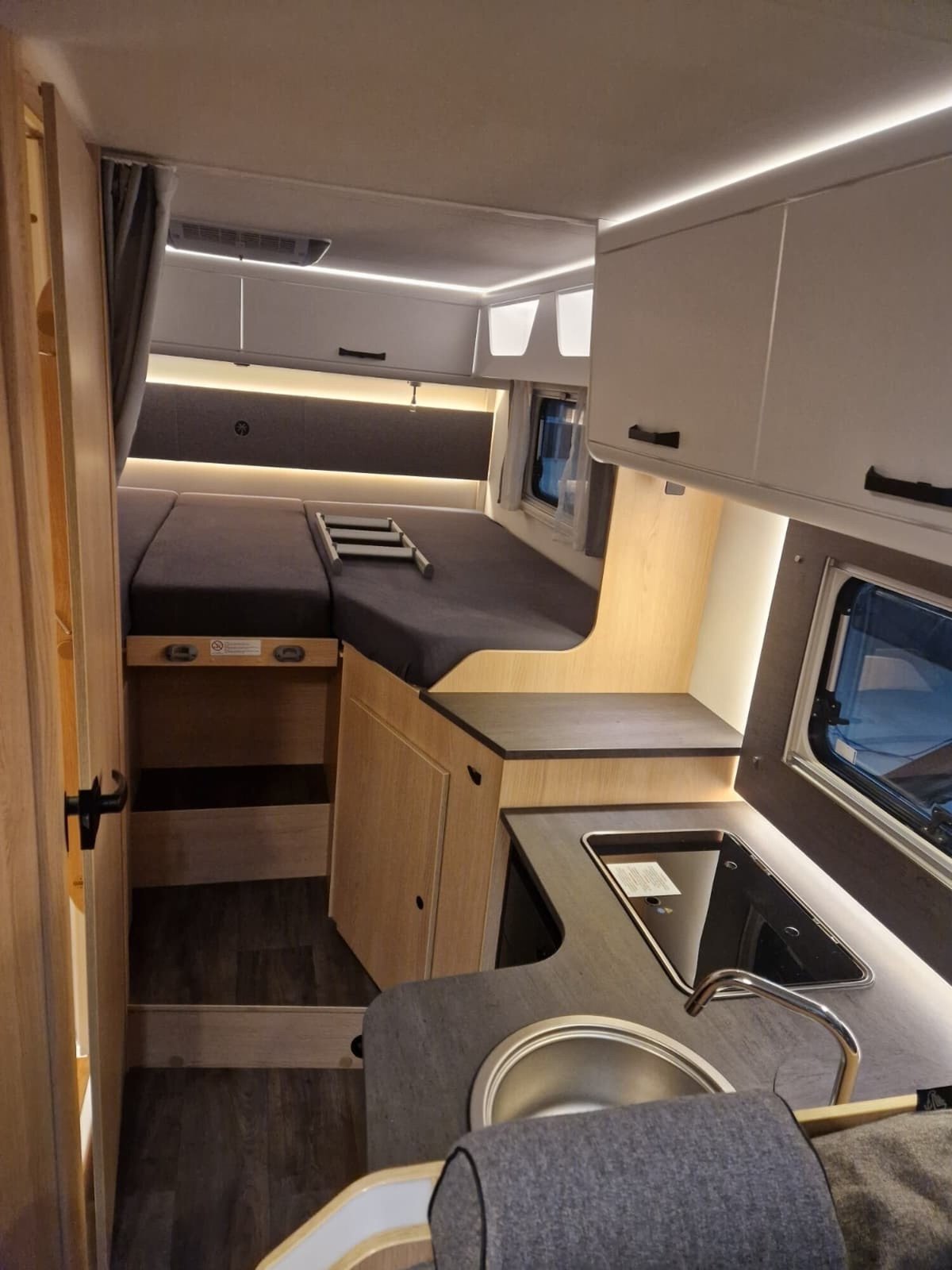 SUNLIGHT Adventure I 67S, Diesel, Occasion / Gebraucht, Automatik - 6