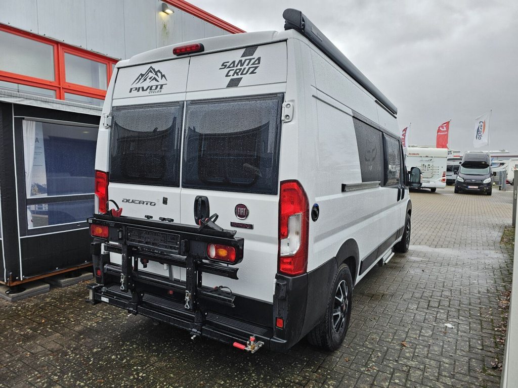 SUNLIGHT Adventure Cliff 600, Diesel, Occasion / Utilisé, Manuelle - 4