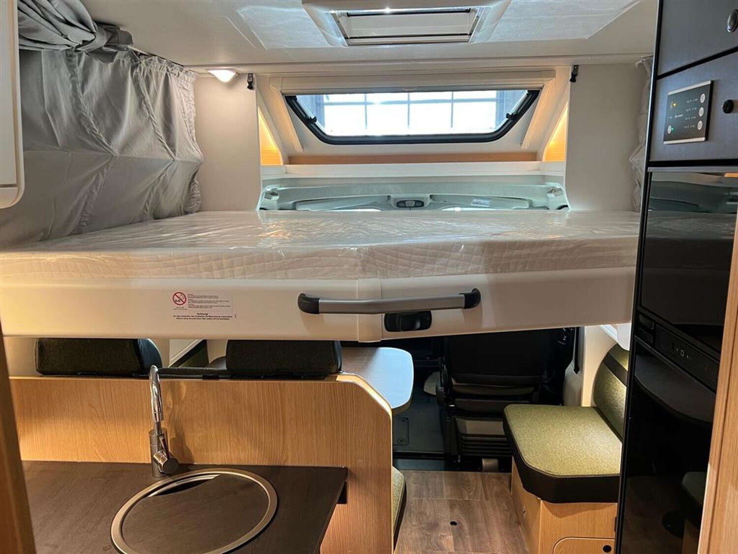 SUNLIGHT T XX 68, Diesel, Voiture nouvelle, Automatique - 6