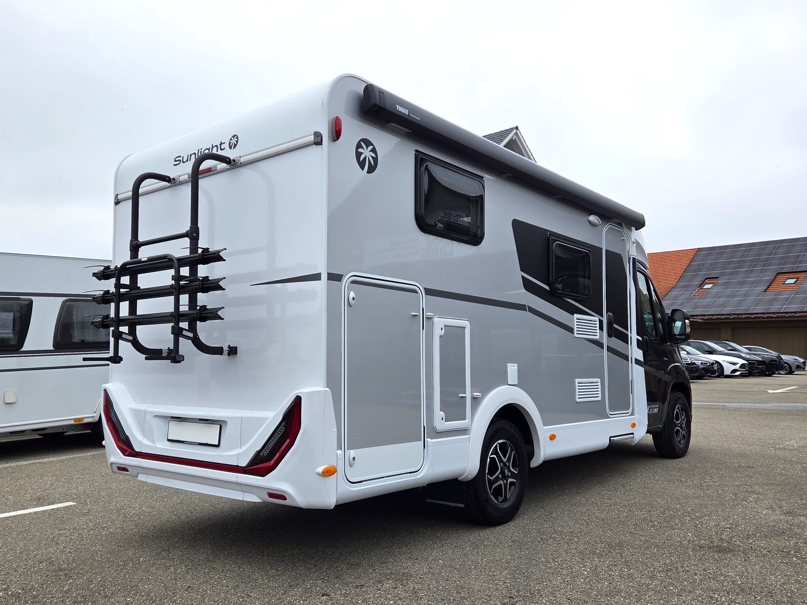 SUNLIGHT V66 Adventure Edition IC Line, Diesel, Ex-demonstrator, Automatic - 3