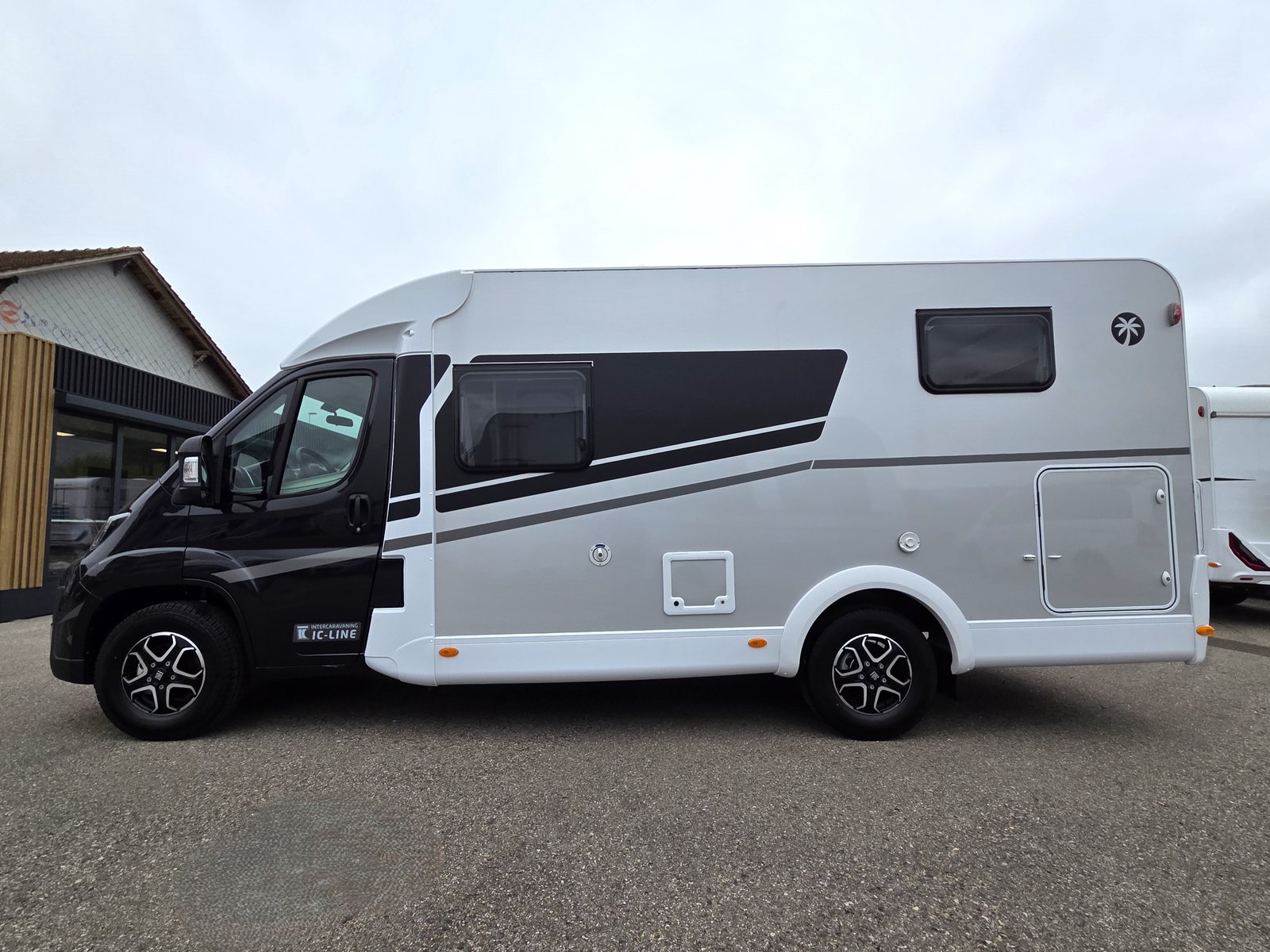 SUNLIGHT V66 Adventure Edition IC Line, Diesel, Ex-demonstrator, Automatic - 5
