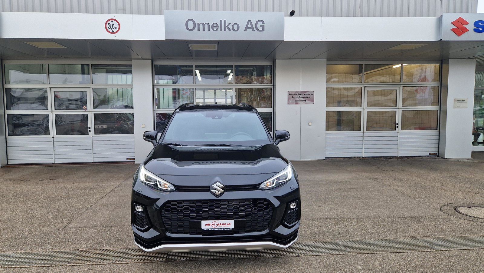 SUZUKI Across 2.5 PHEV Compact Top 4x4