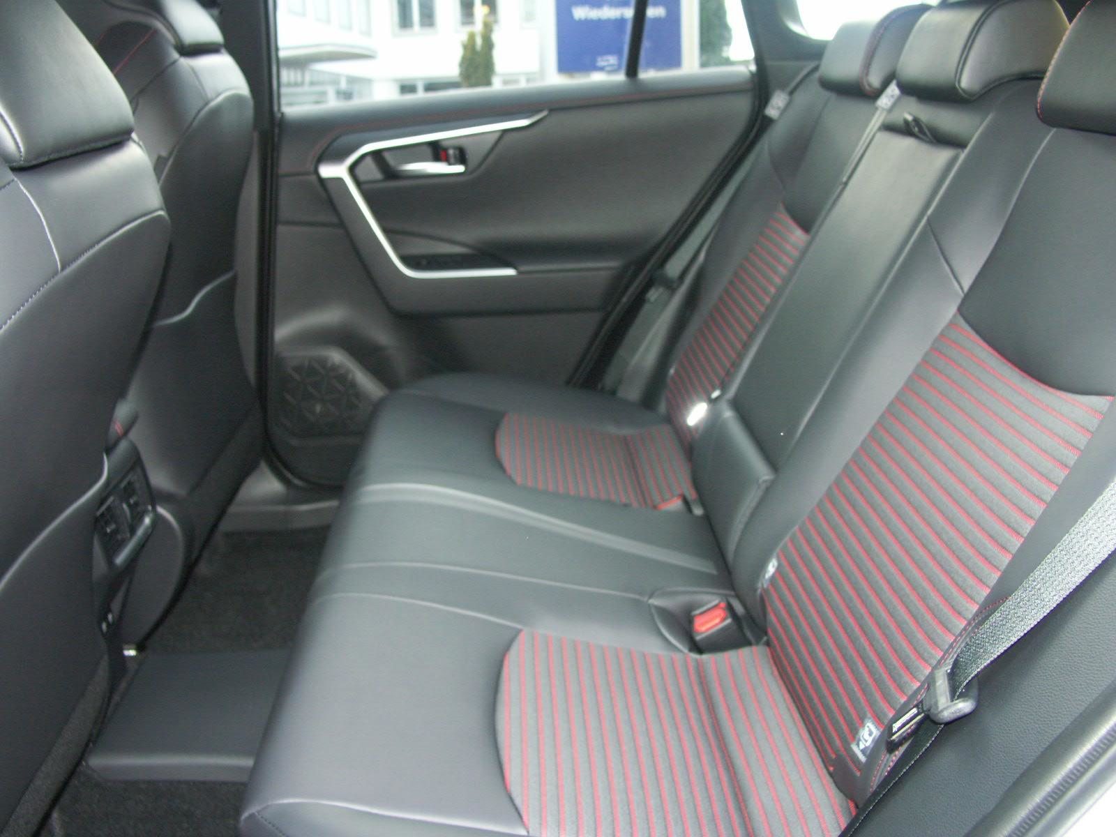 SUZUKI Across 2.5 PHEV Compact Top 4x4, Plug-in-Hybrid Petrol/Electric, New car, Automatic - 7