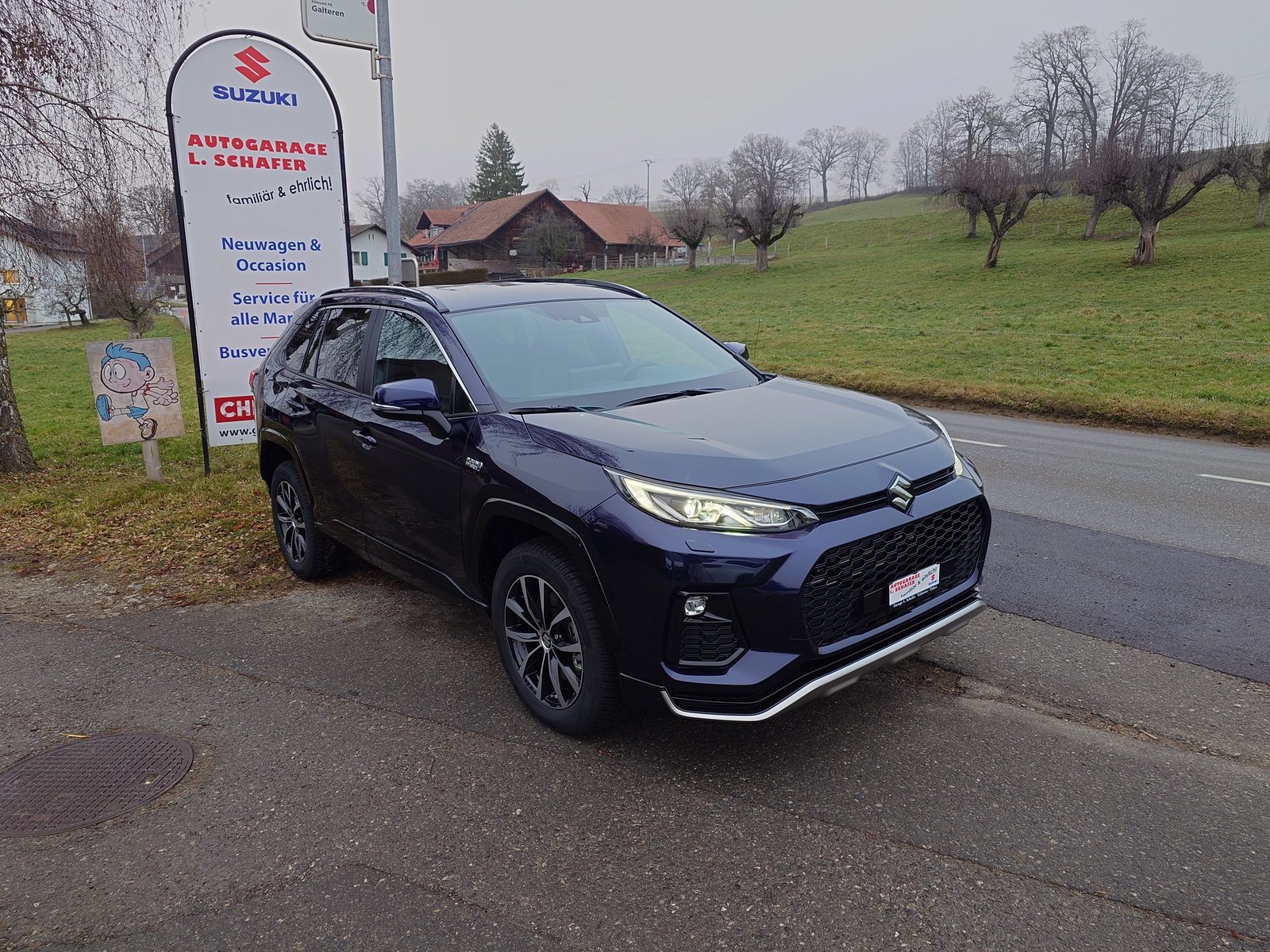 SUZUKI Across 2.5 PHEV Compact Top 4x4, Plug-in-Hybrid Benzina/Elettrica, Auto nuove, Automatico - 2