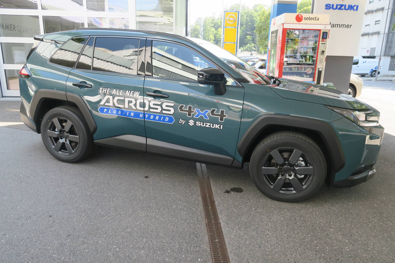 SUZUKI Across 2.5 PHEV Compact Top 4x4, Plug-in-Hybrid Benzin/Elektro, Neuwagen, Automatik - 2