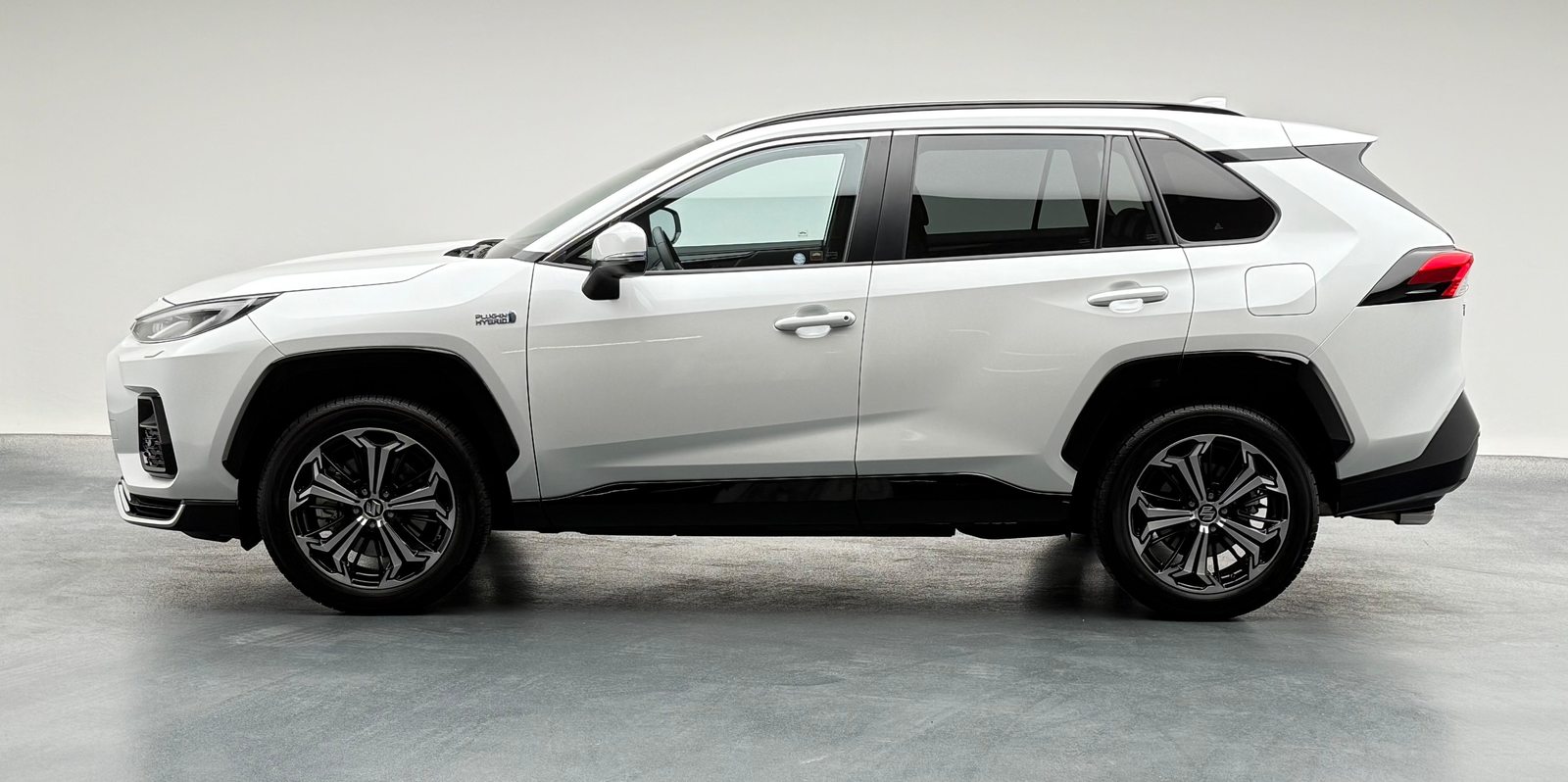 SUZUKI Across 2.5 PHEV Compact Top 4x4, Plug-in-Hybrid Petrol/Electric, Second hand / Used, Automatic - 4
