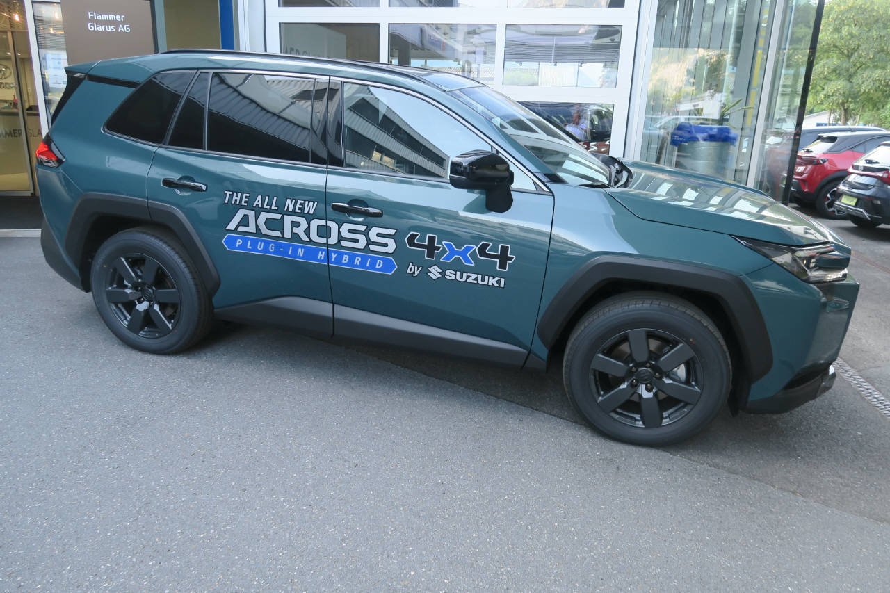 SUZUKI Across 2.5 PHEV Compact Top 4x4, Plug-in-Hybrid Benzin/Elektro, Vorführwagen, Automatik - 2