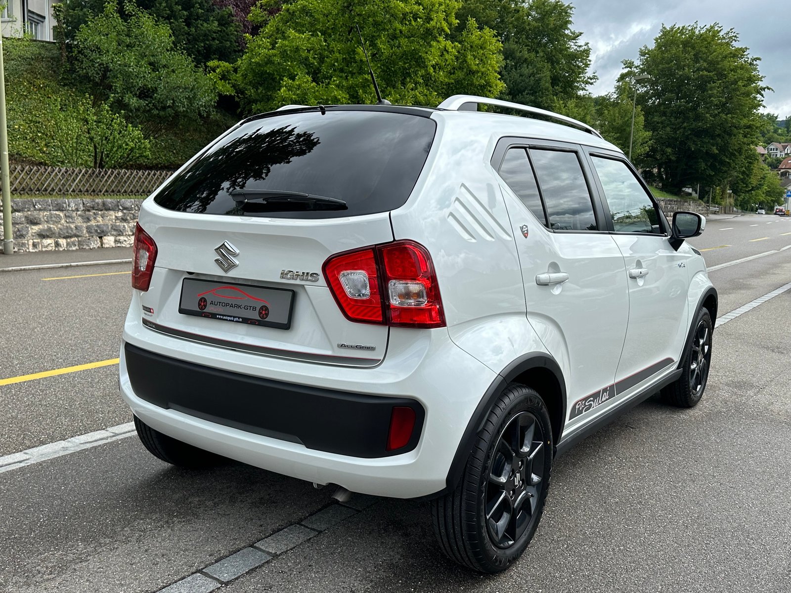 SUZUKI Ignis 1.2i Piz Sulai Top 4x4, Benzin, Occasion / Gebraucht, Handschaltung - 7