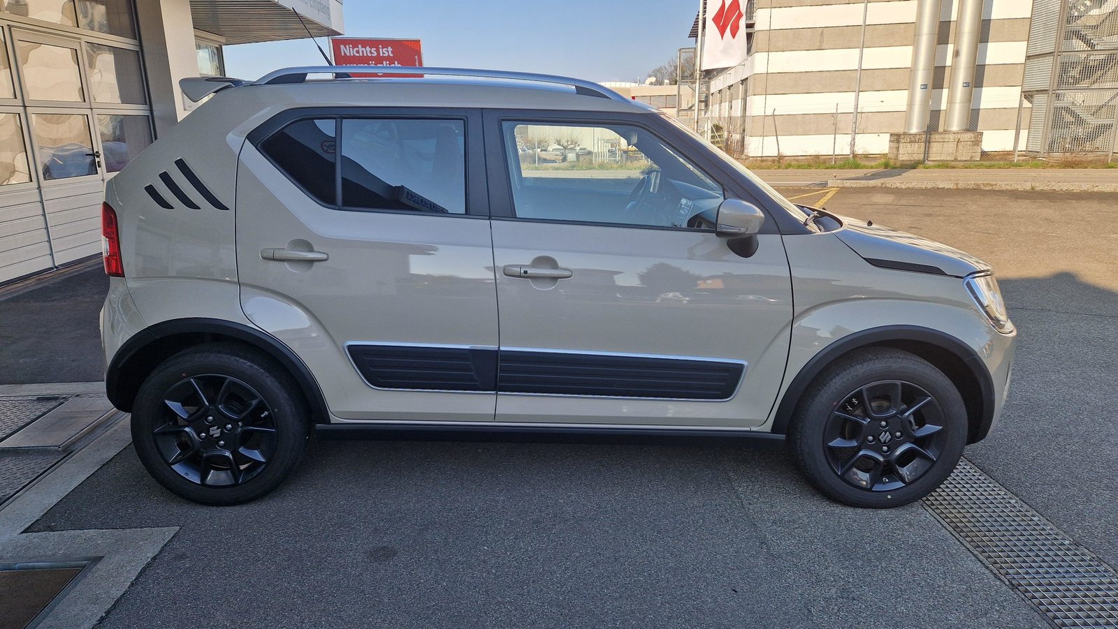 SUZUKI Ignis 1.2 Compact Top Hybrid, Mild-Hybrid Benzin/Elektro, Occasion / Gebraucht, Automatik - 3