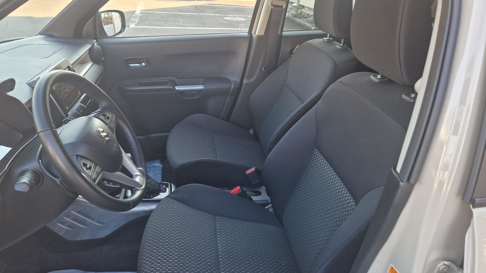 SUZUKI Ignis 1.2 Compact Top Hybrid, Mild-Hybrid Benzin/Elektro, Occasion / Gebraucht, Automatik - 7