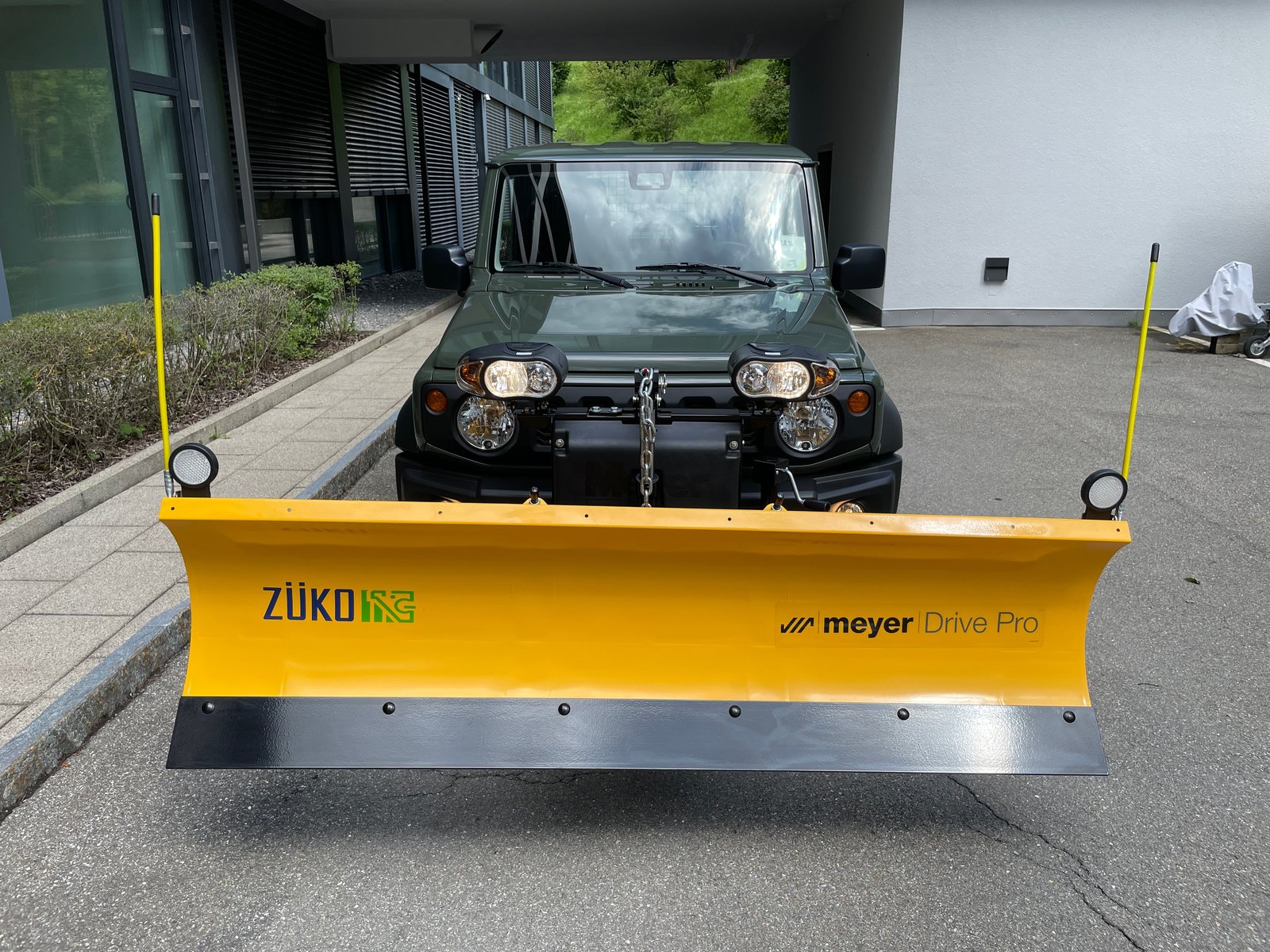 SUZUKI SUZUKI Jimny 1.5 Compact+ 4x4 mit Schneepflug, Winterdienst, Benzin, Neuwagen, Handschaltung - 2