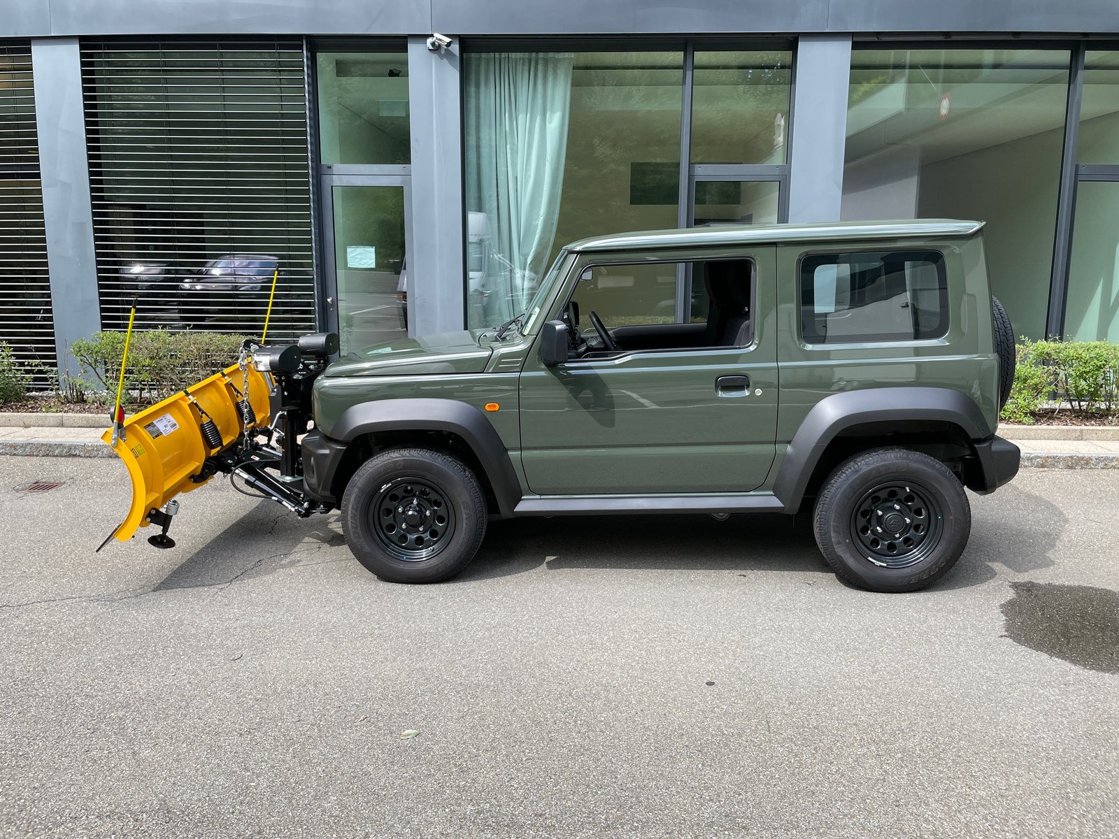 SUZUKI SUZUKI Jimny 1.5 Compact+ 4x4 mit Schneepflug, Winterdienst, Benzin, Neuwagen, Handschaltung - 3