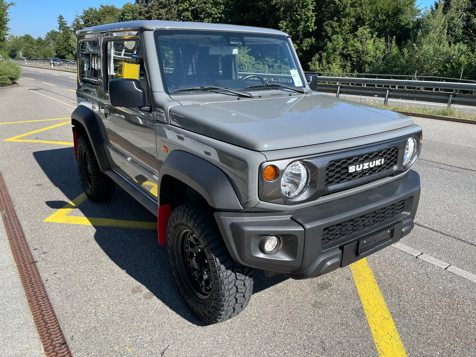 SUZUKI Jimny 1.5 Compact+ 4x4, Retro Editon mit Höherlegung, Essence, Voiture nouvelle, Manuelle - 3