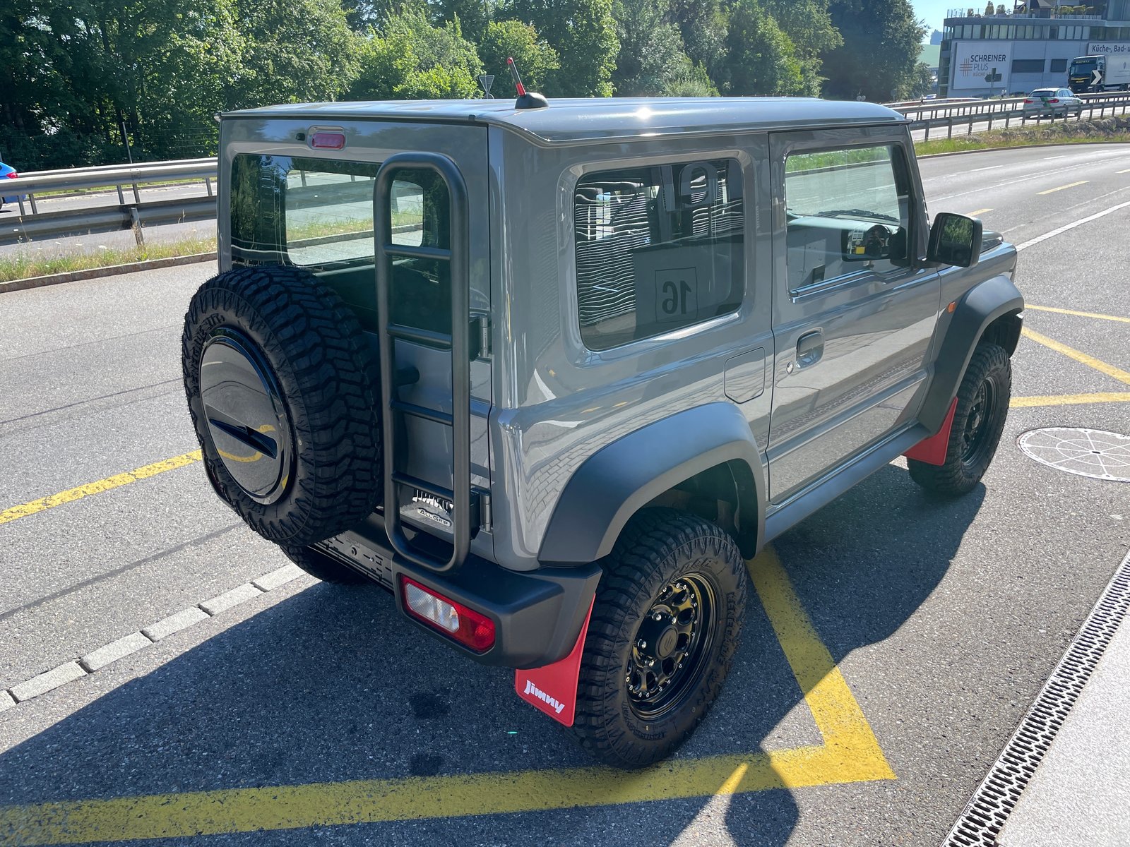 SUZUKI Jimny 1.5 Compact+ 4x4, Retro Editon mit Höherlegung, Essence, Voiture nouvelle, Manuelle - 5