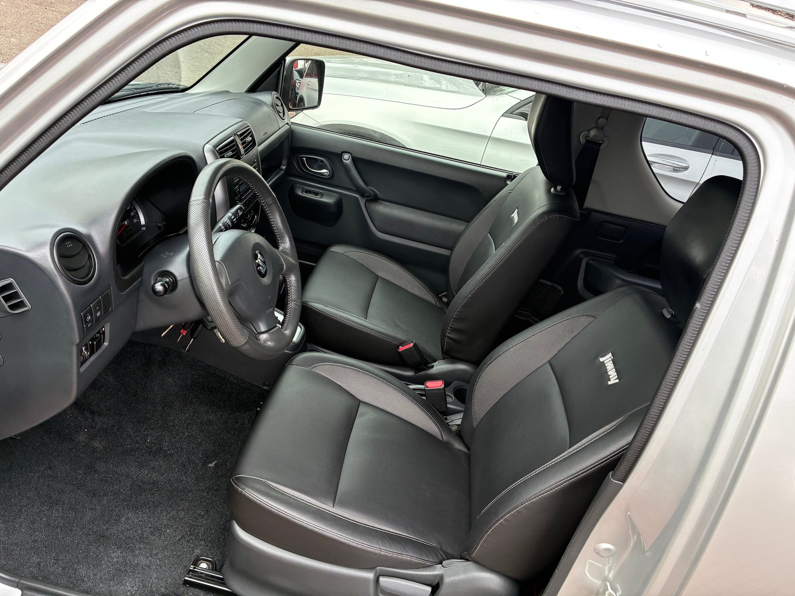 SUZUKI Jimny 1.3 16V GL Top Sergio Cellano Automatic, Benzin, Occasion / Gebraucht, Automatik - 7