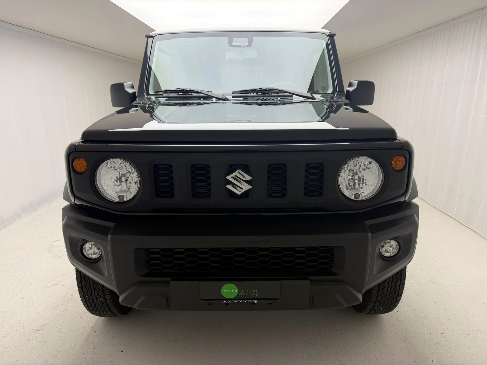 SUZUKI Jimny 1.5 Compact+ 4x4 Automat + 4 Platzer + PDC, Benzin, Occasion / Gebraucht, Automatik - 7