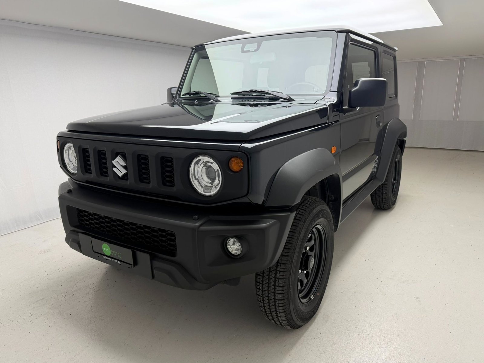 SUZUKI Jimny 1.5 Compact Top 4x4, Petrol, Second hand / Used, Manual - 2