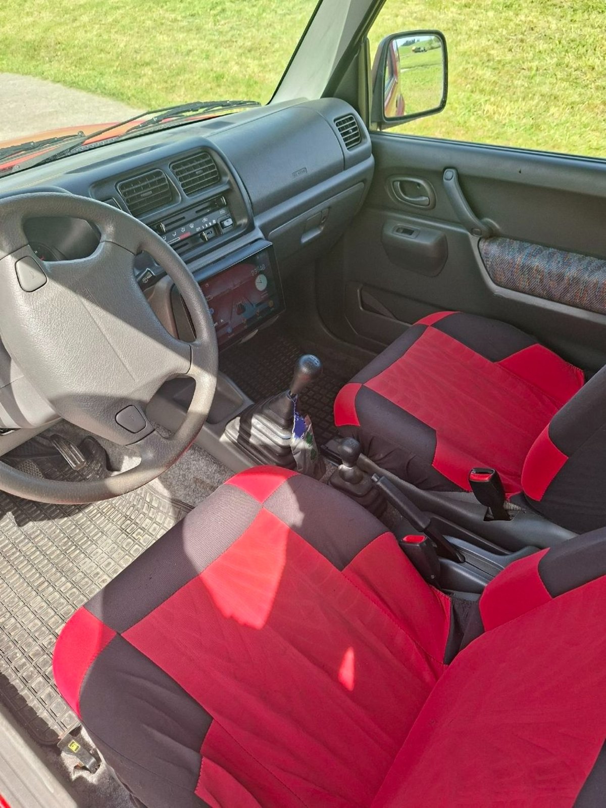 SUZUKI Jimny Wagon 1.3 4WD JLX, Benzin, Occasion / Gebraucht, Handschaltung - 3