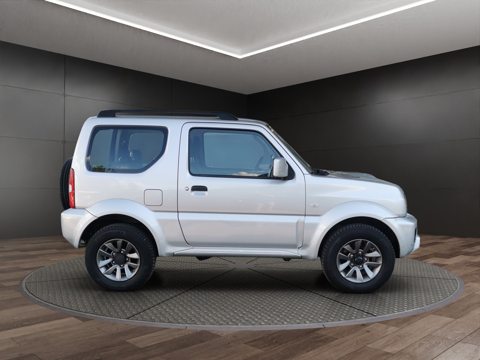 SUZUKI Jimny 1.3 16V Compact Top, Petrol, Second hand / Used, Manual - 5