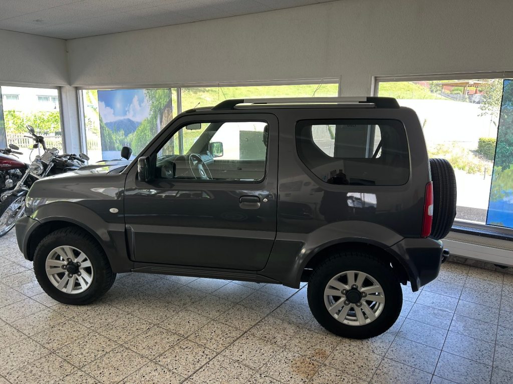 SUZUKI JIMNY 1.3 4WD Compact Top, Benzin, Occasion / Gebraucht, Handschaltung - 4