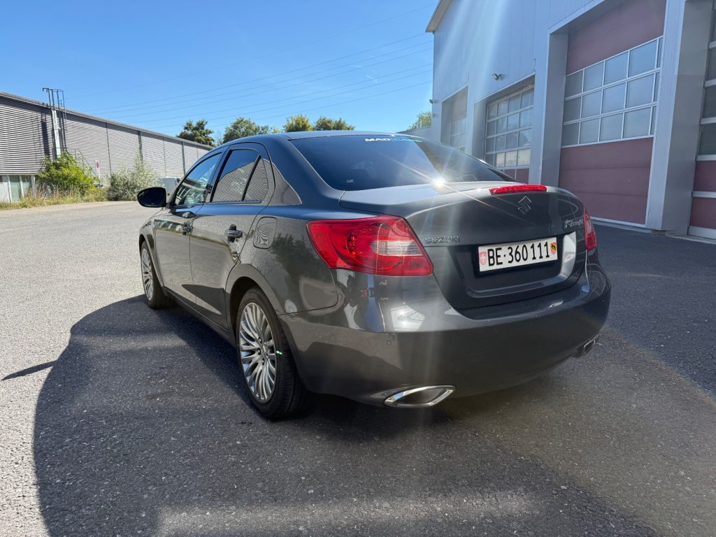 SUZUKI 2.4 VVT GL Top CVT 4x4, Essence, Occasion / Utilisé, Automatique - 3