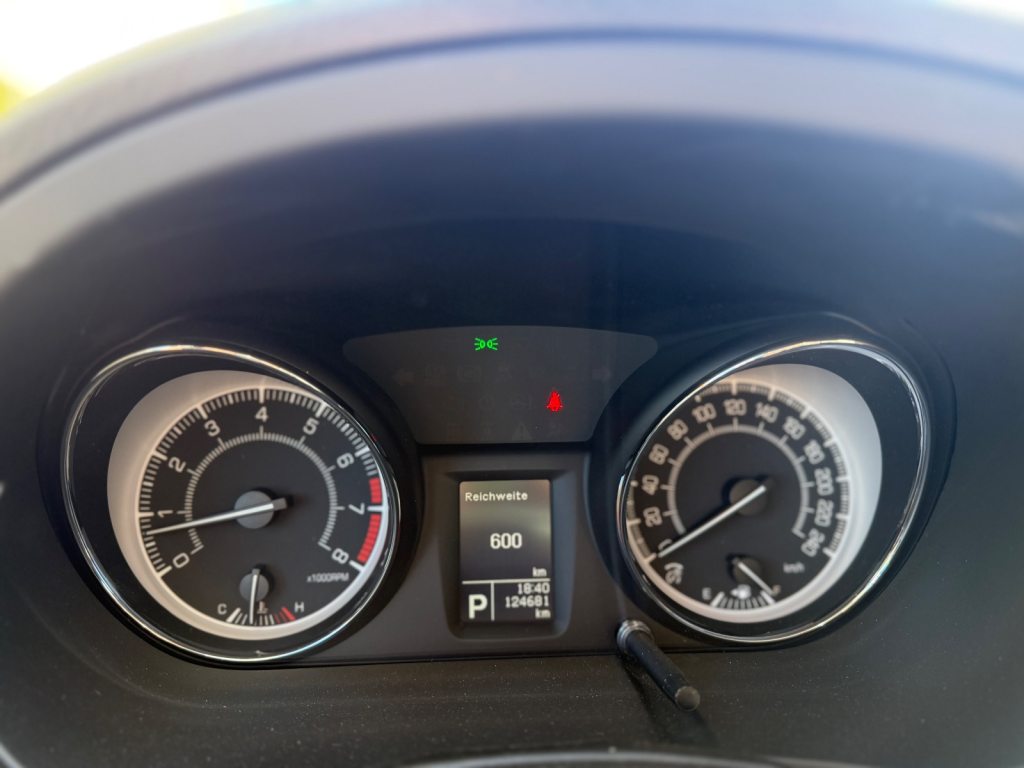 SUZUKI 2.4 VVT GL Top CVT 4x4, Essence, Occasion / Utilisé, Automatique - 7