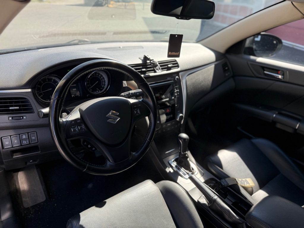 SUZUKI 2.4 VVT GL Top CVT 4x4, Essence, Occasion / Utilisé, Automatique - 6