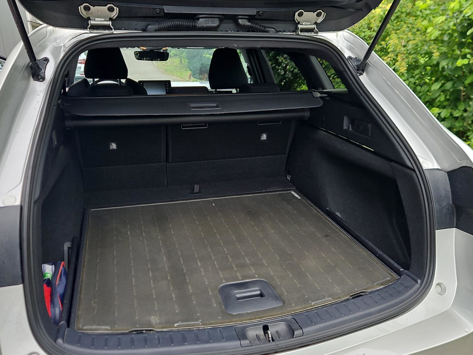 SUZUKI Swace 1.8 Compact Top Hybrid, Voll-Hybrid Benzin/Elektro, Occasion / Gebraucht, Automatik - 7
