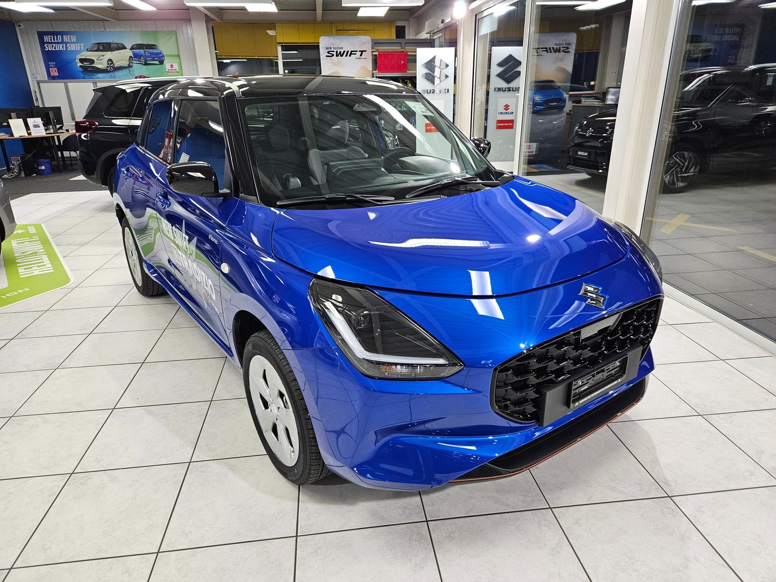 SUZUKI Swift 1.2 1st Tradizio Hybrid 4x4, Mild-Hybrid Petrol/Electric, New car, Manual - 2
