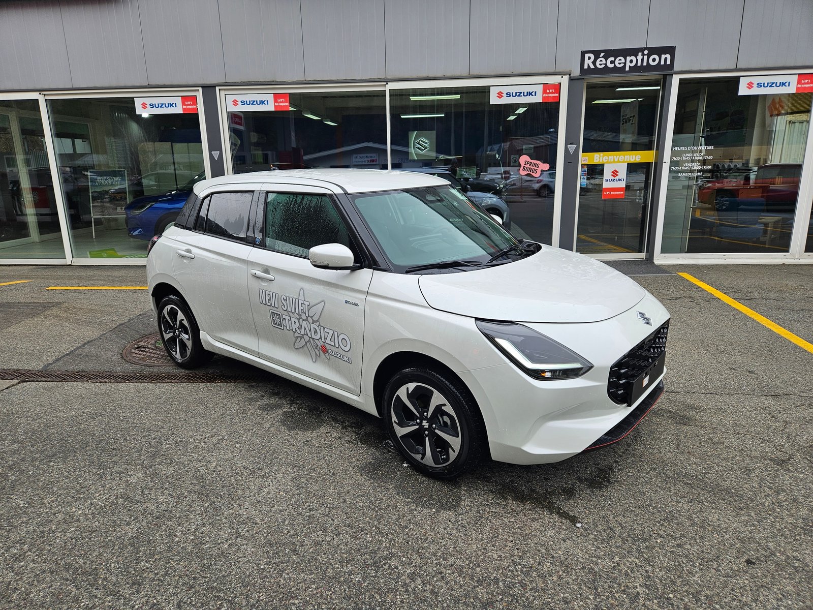 SUZUKI Swift 1.2 Tradizio Top Hybrid 4x4, Hybride Léger Essence/Électricité, Voiture nouvelle, Manuelle - 2