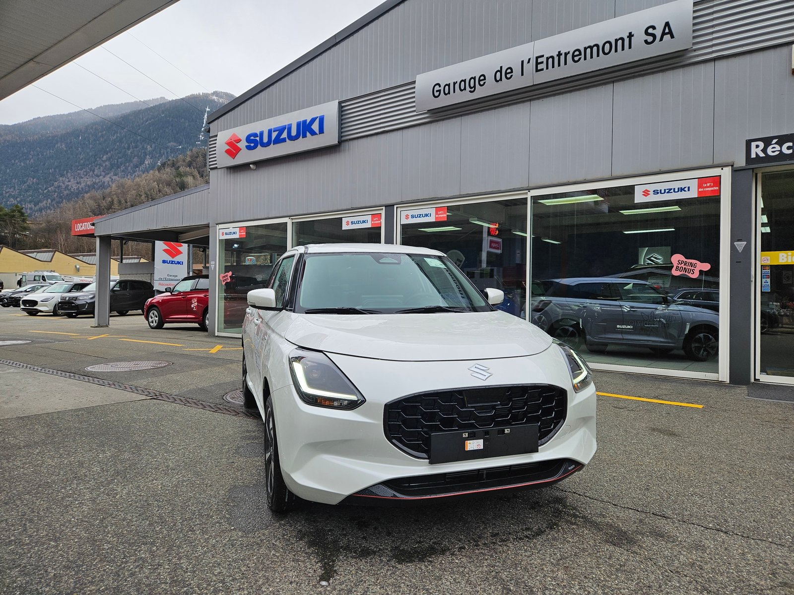 SUZUKI Swift 1.2 Tradizio Top Hybrid 4x4, Hybride Léger Essence/Électricité, Voiture nouvelle, Manuelle - 4