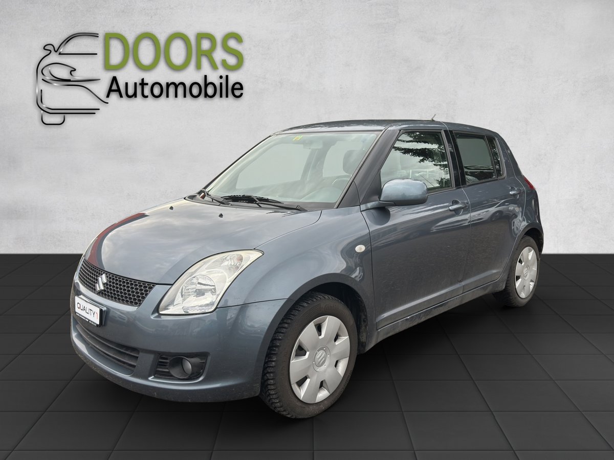 SUZUKI Swift 1.3i 16V GL 4x4, Petrol, Second hand / Used, Manual - 4