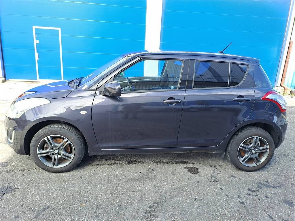 SUZUKI Swift 1.2i 16V PizSulai 4x4, Petrol, Second hand / Used, Manual - 2