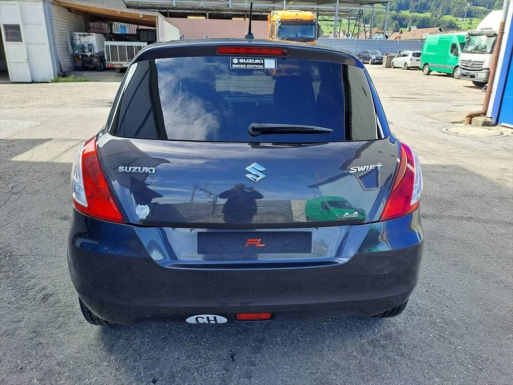 SUZUKI Swift 1.2i 16V PizSulai 4x4, Petrol, Second hand / Used, Manual - 4