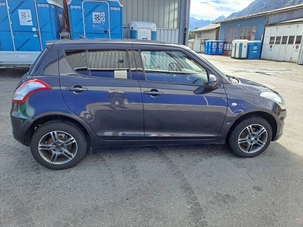 SUZUKI Swift 1.2i 16V PizSulai 4x4, Petrol, Second hand / Used, Manual - 6