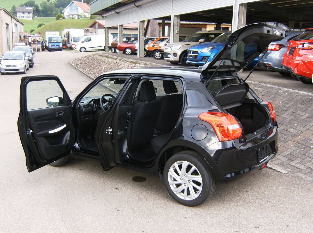 SUZUKI Swift 1.2 Compact + 4x4 Hybrid, Hybride Léger Essence/Électricité, Occasion / Utilisé, Manuelle - 5