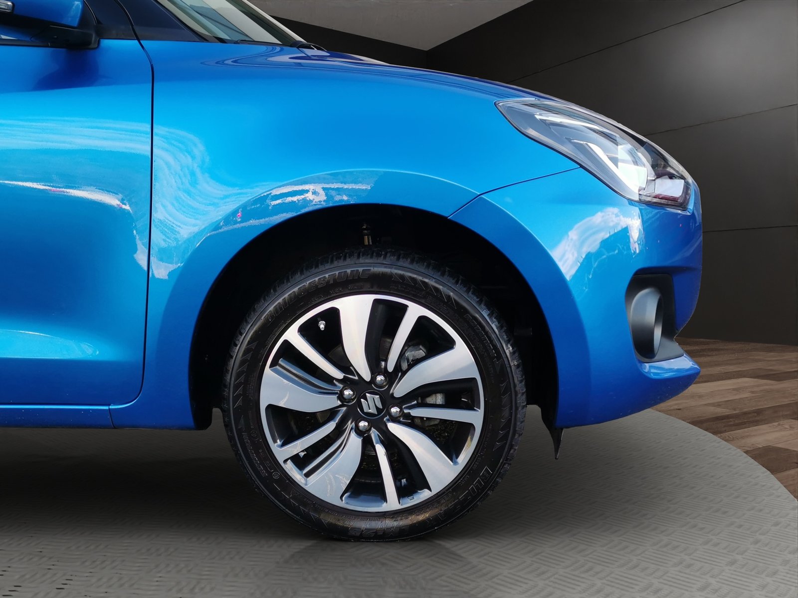 SUZUKI Swift 1.2i 16V SHVS Compact Top Hybrid Allgrip 4x4, Mild-Hybrid Benzin/Elektro, Occasion / Gebraucht, Handschaltung - 3