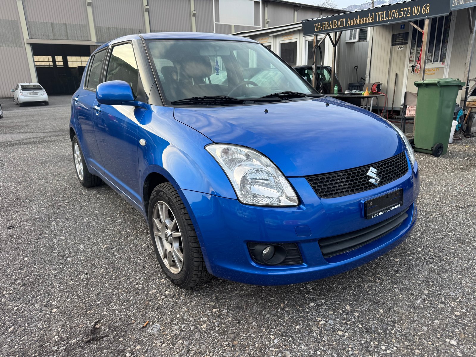 SUZUKI Swift 1.3i 16V GL Top Piz Sulai LE 4x4