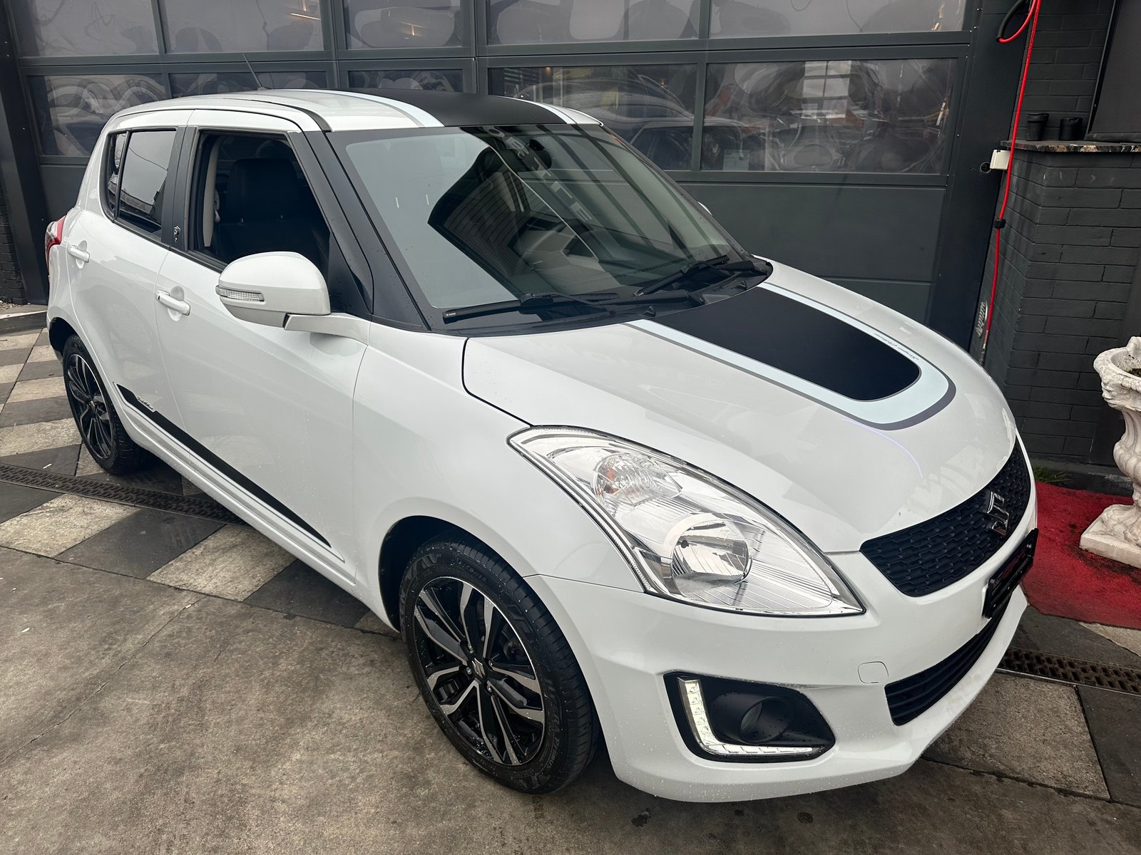 SUZUKI Swift 1.2i 16V Sergio Cellano Top Automatic, Essence, Occasion / Utilisé, Automatique - 6