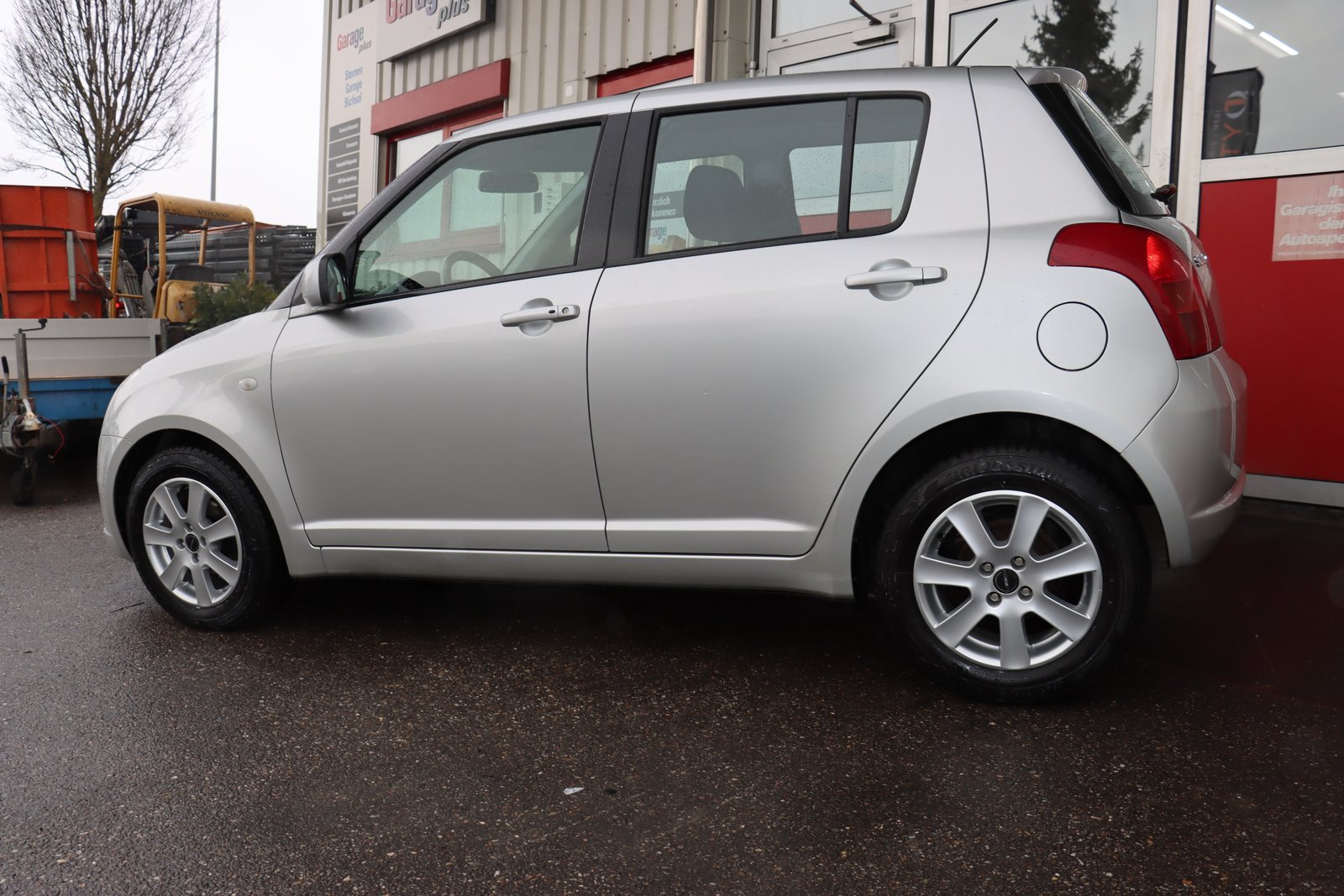 SUZUKI Swift 1.3i 16V GL Top 4x4, Benzin, Occasion / Gebraucht, Handschaltung - 5