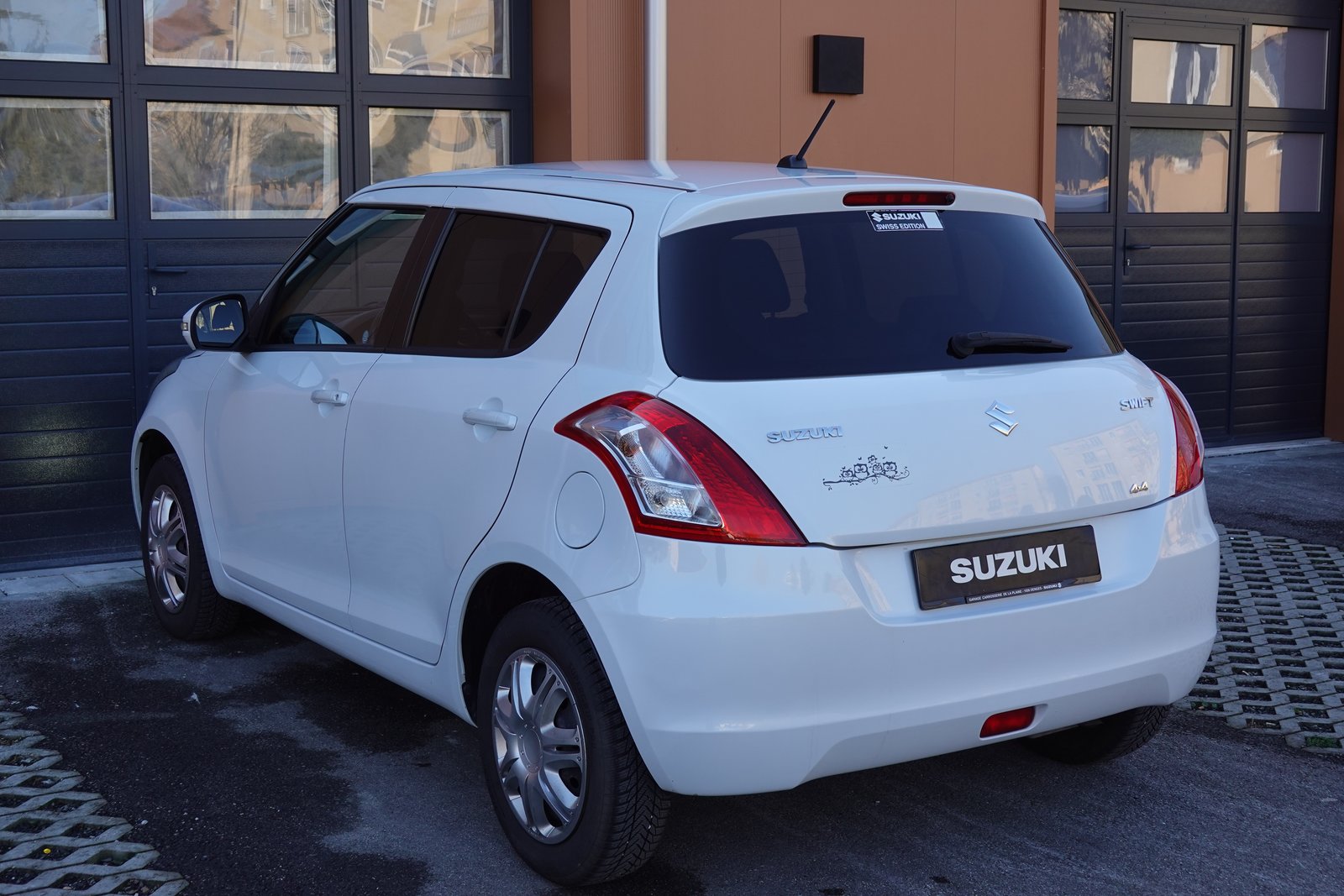 SUZUKI Swift 1.2i 16V GL 4x4, Petrol, Second hand / Used, Manual - 6