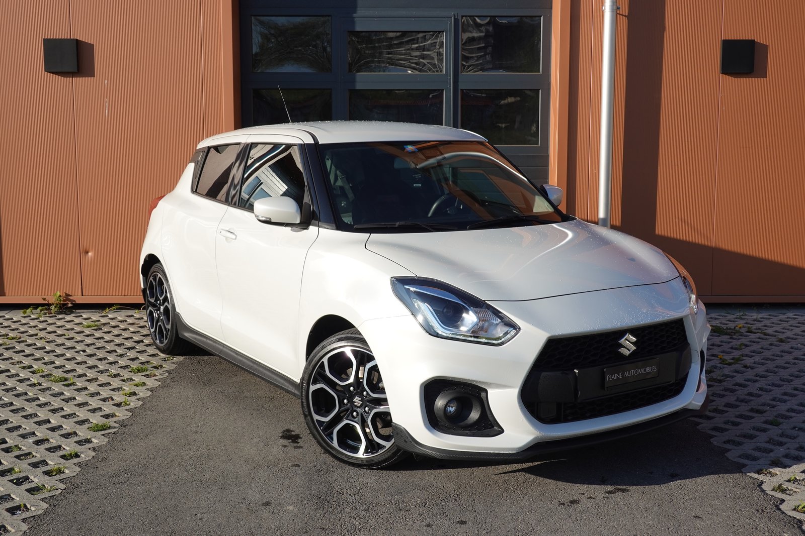 SUZUKI Swift Sport 1.4i 16V Compact Top Hybrid - CH Auto * 1