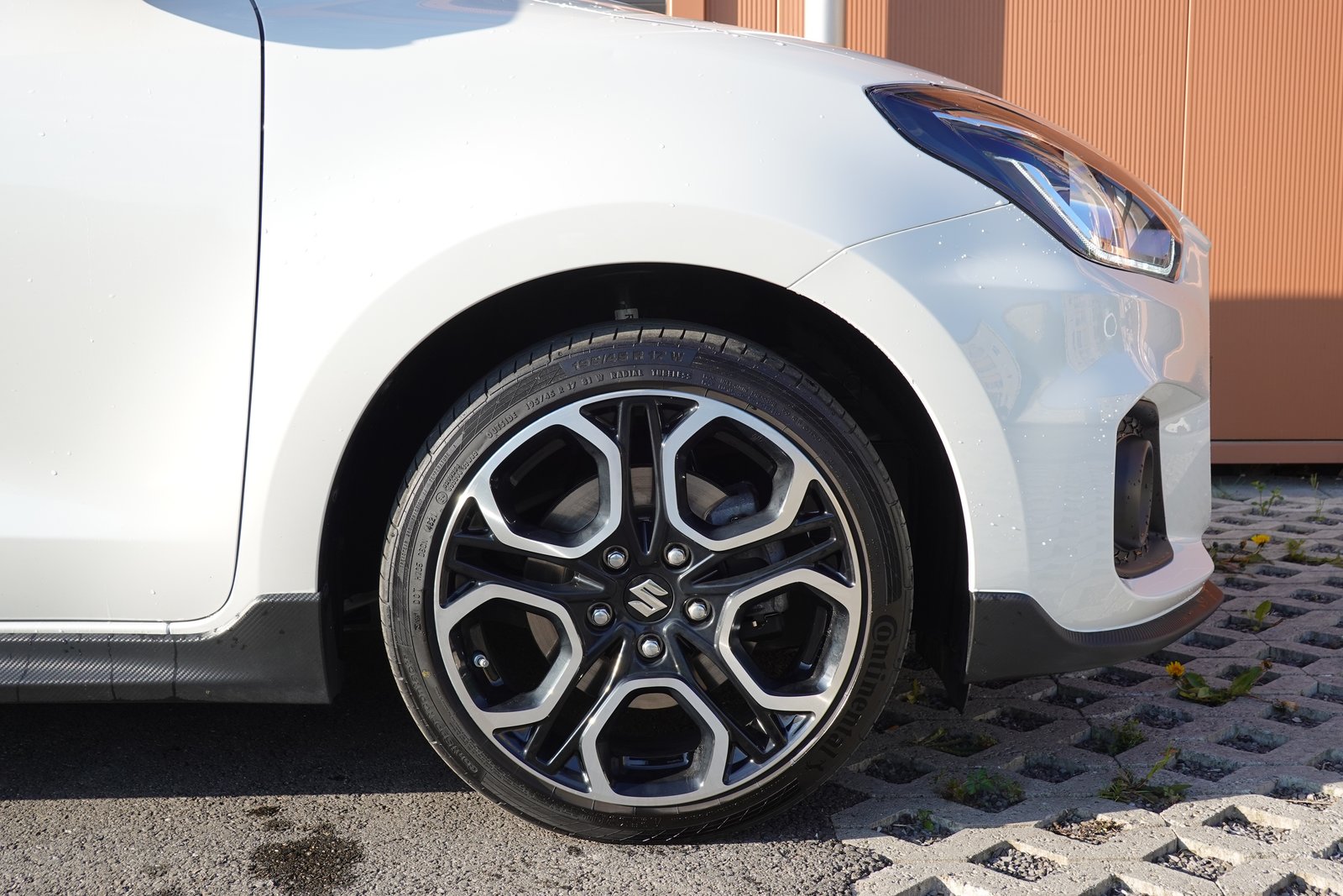 SUZUKI Swift Sport 1.4i 16V Compact Top Hybrid - CH Auto * 1, Mild-Hybrid Benzin/Elektro, Occasion / Gebraucht, Handschaltung - 5