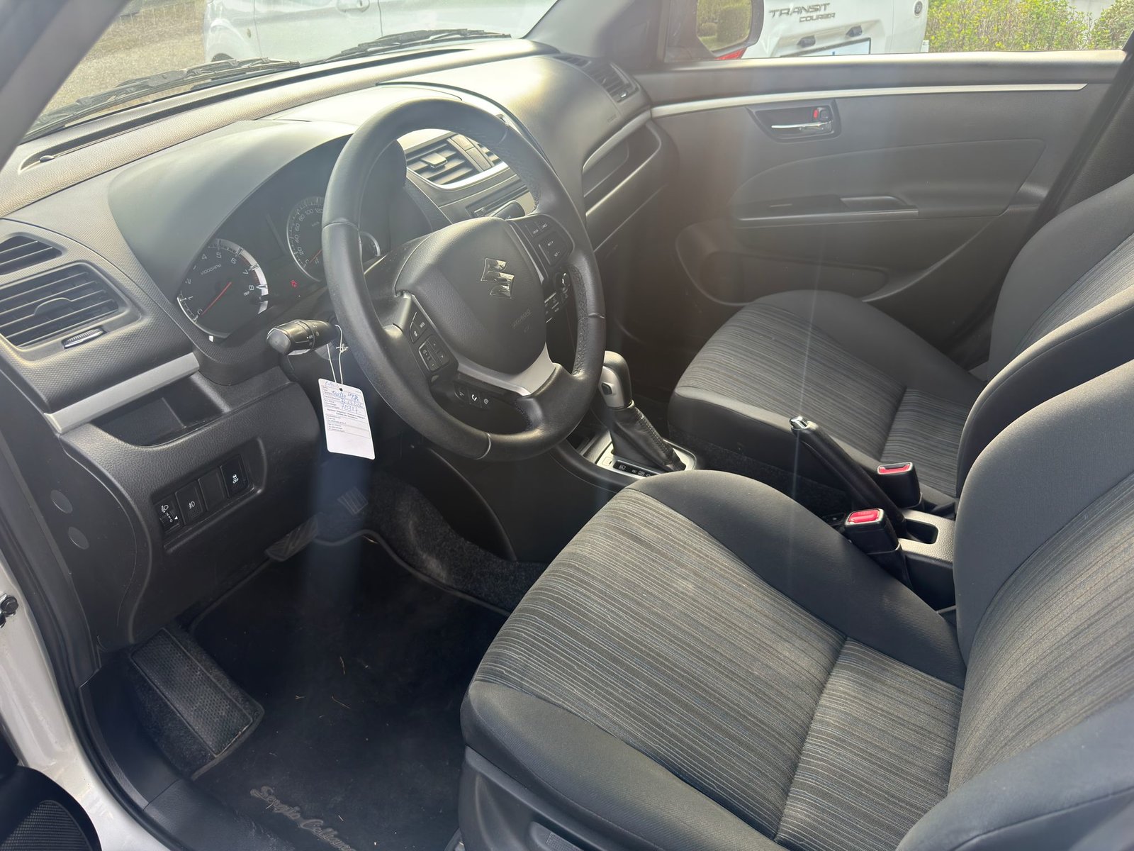 SUZUKI Swift 1.2i GL S.Cellano, Essence, Occasion / Utilisé, Automatique - 5