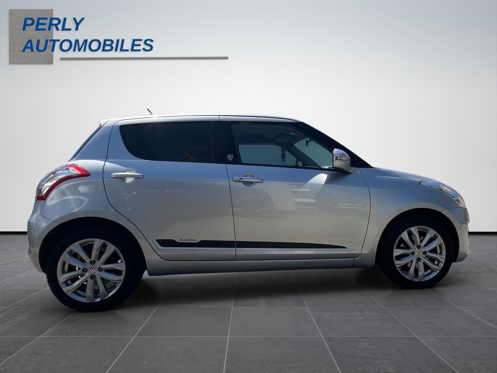 SUZUKI Swift 1.2i GL S.Cellano, Petrol, Second hand / Used, Automatic - 7
