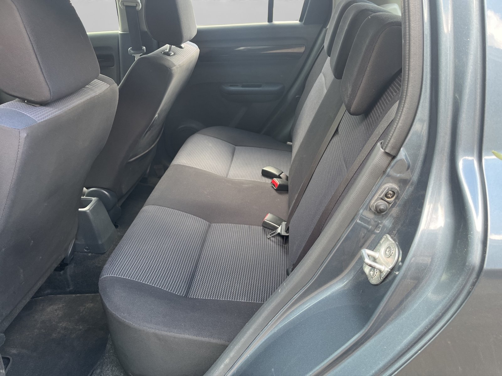 SUZUKI Swift 1.3i 16V GL Top 4x4, Petrol, Second hand / Used, Manual - 5