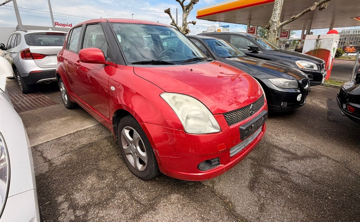 SUZUKI Swift 1.3i 16V GL 4x4, Essence, Occasion / Utilisé, Manuelle - 2