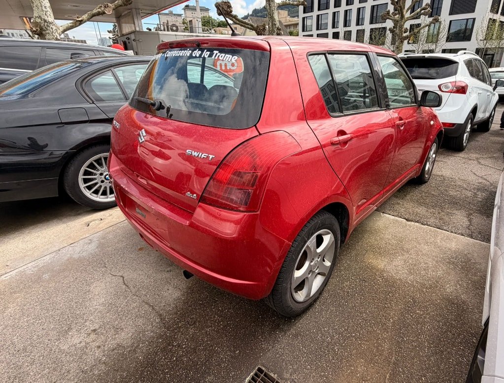 SUZUKI Swift 1.3i 16V GL 4x4, Essence, Occasion / Utilisé, Manuelle - 4