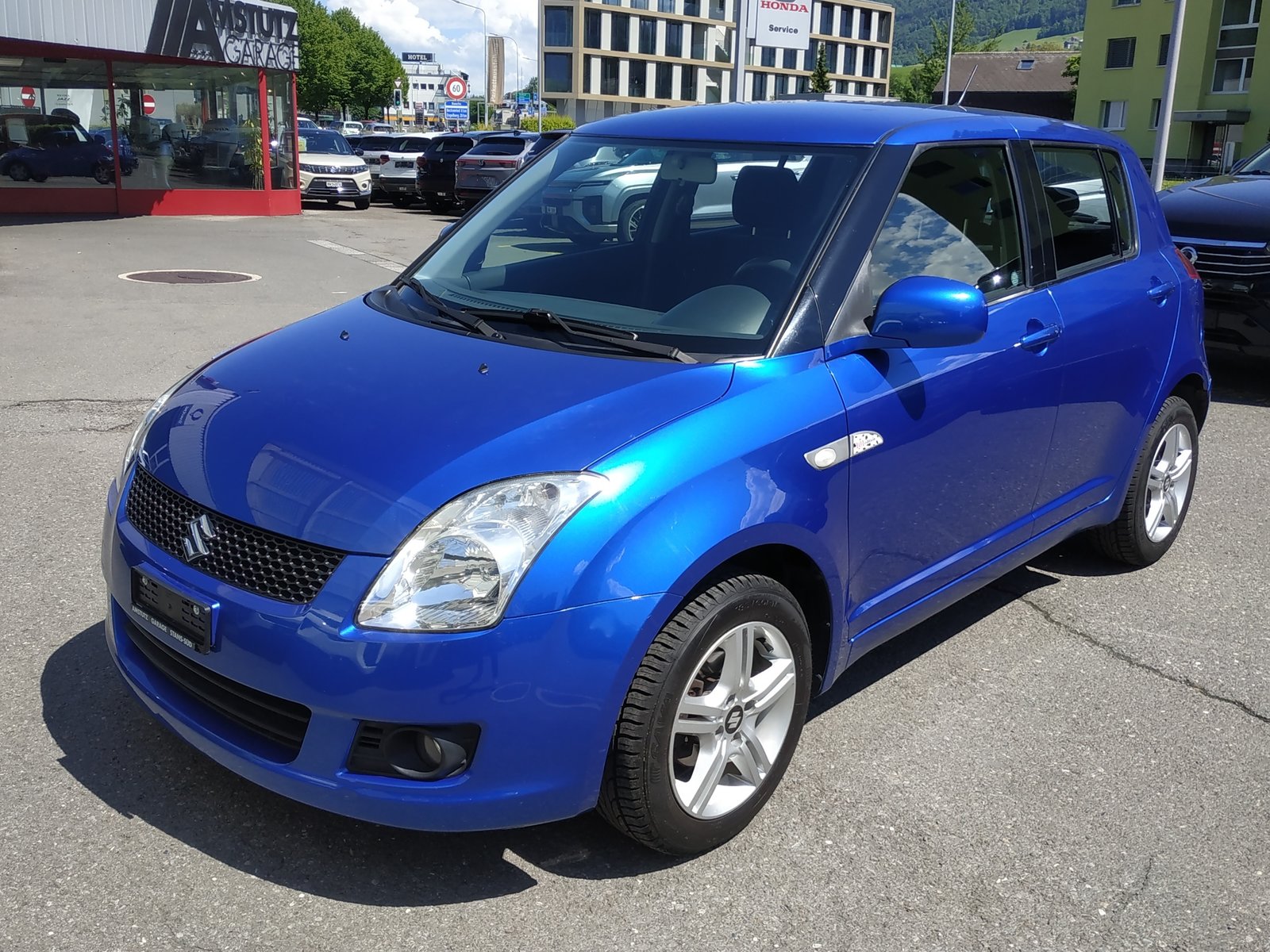 SUZUKI Swift 1.3i 16V GL Top 4x4