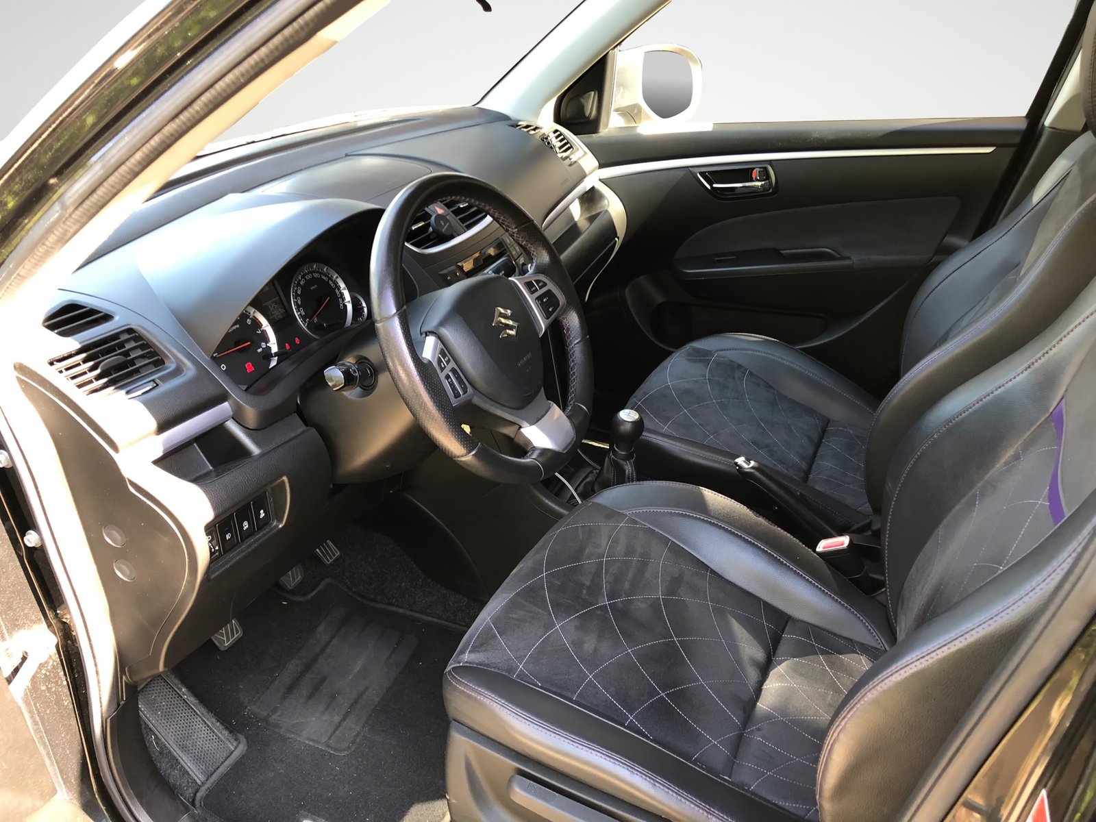 SUZUKI Swift 1.2i 16V Sergio Cellano, Petrol, Second hand / Used, Manual - 6